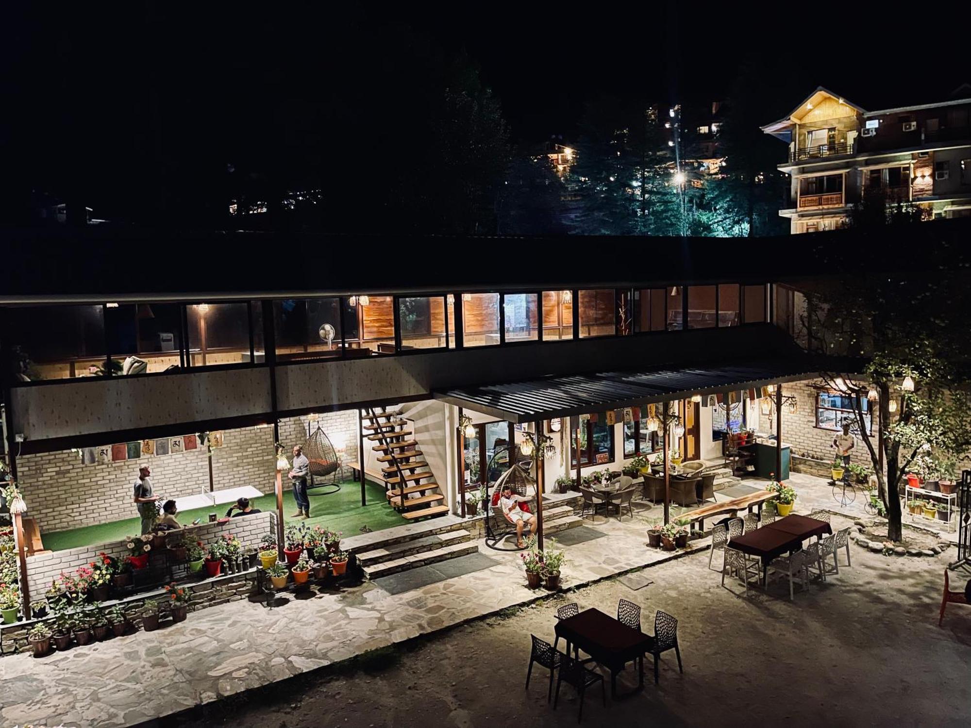 The Royal Orchard Kasol Hotel Exterior foto